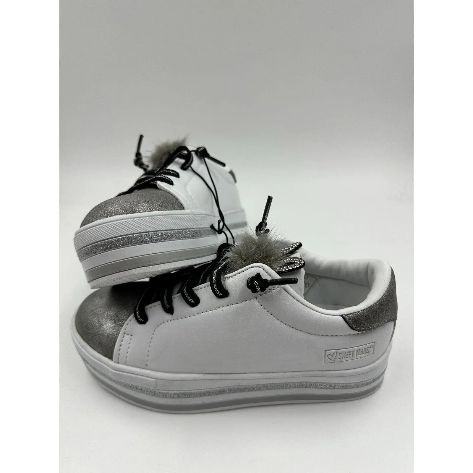 Big Kids Size 1 Chunky White & Silver Girls Sneakers