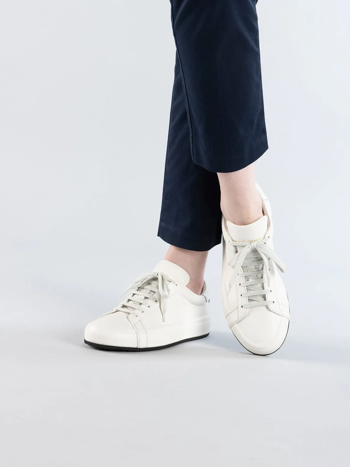 EASY 101 - Blue Leather Low Top Sneakers