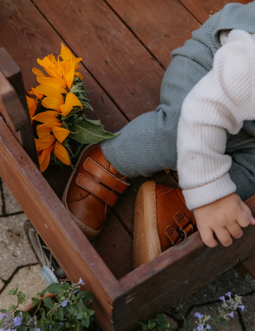 Everyday shoe Velcro - Cognac