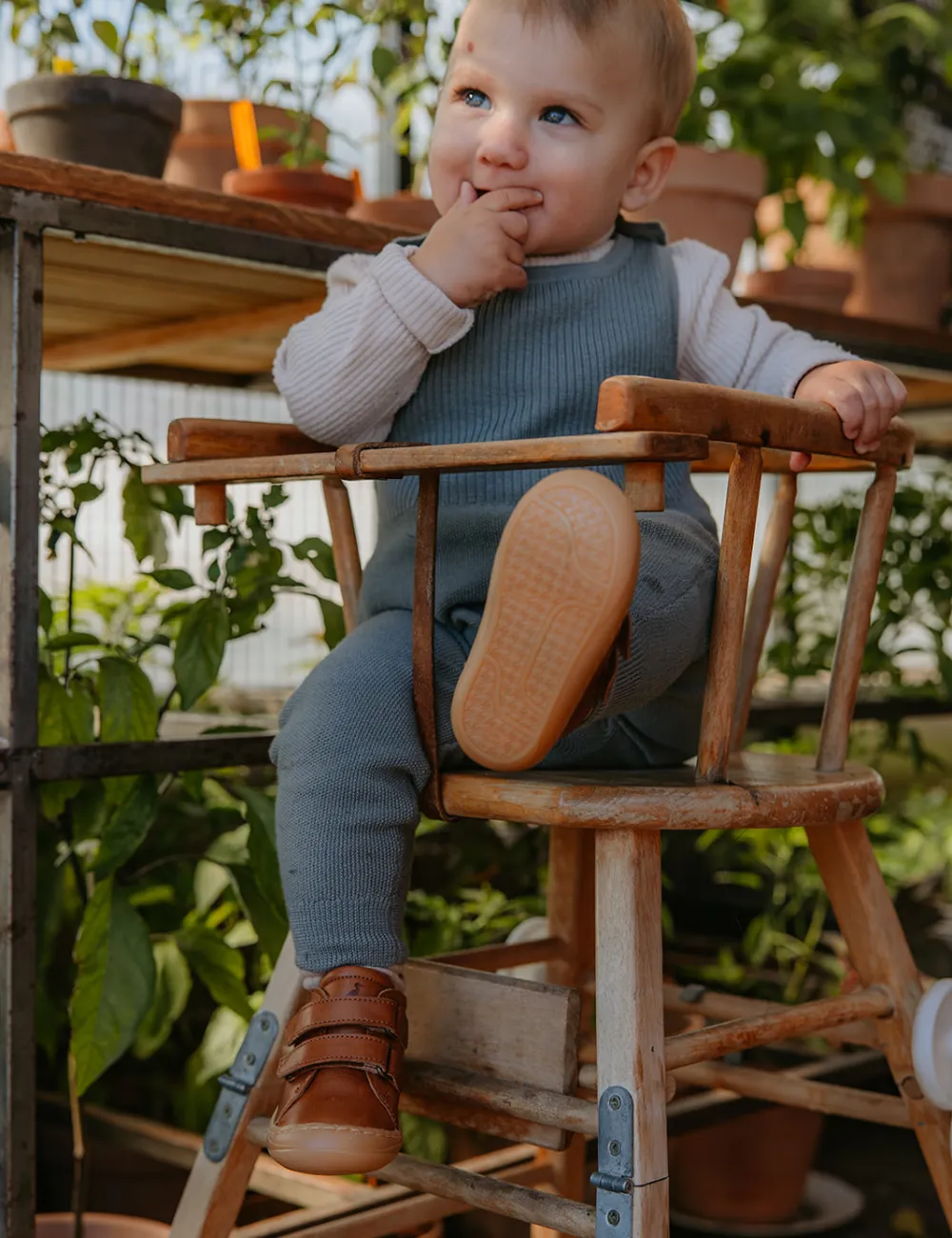 Everyday shoe Velcro - Cognac