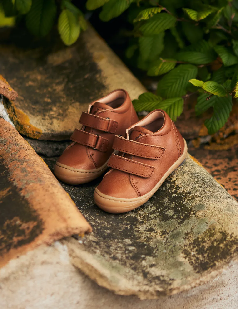 Everyday shoe Velcro - Cognac